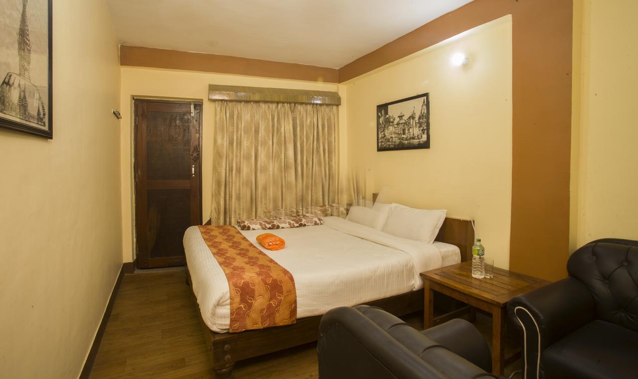 Langtang View Nagarkot Bed And Breakfast Exterior photo
